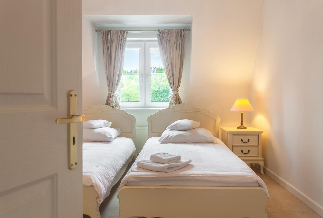 Hotel Szrenicowy Dwor Шклярська Поремба Екстер'єр фото